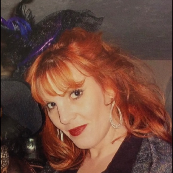 Meet your Posher, Astrid - Picture 1 of 1